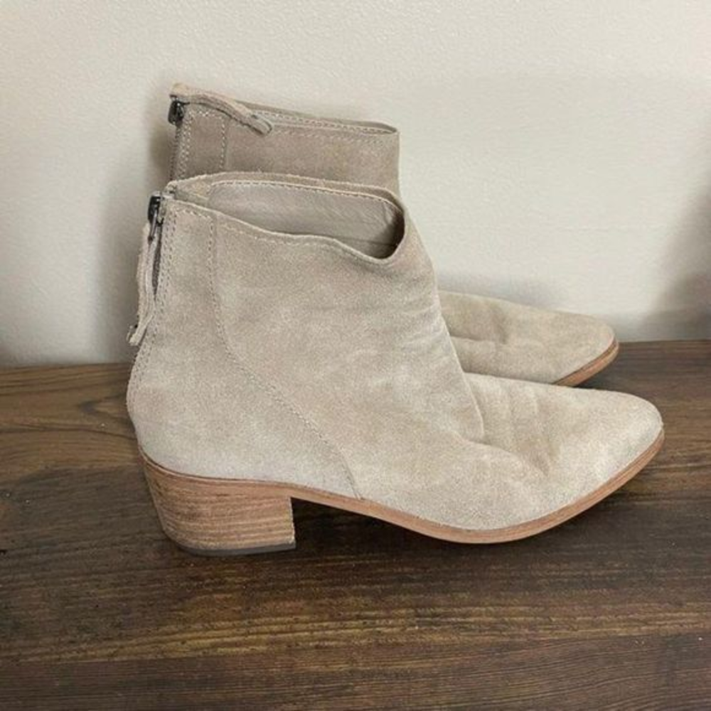 Dolce Vita Tan‎ Suede Leather Booties